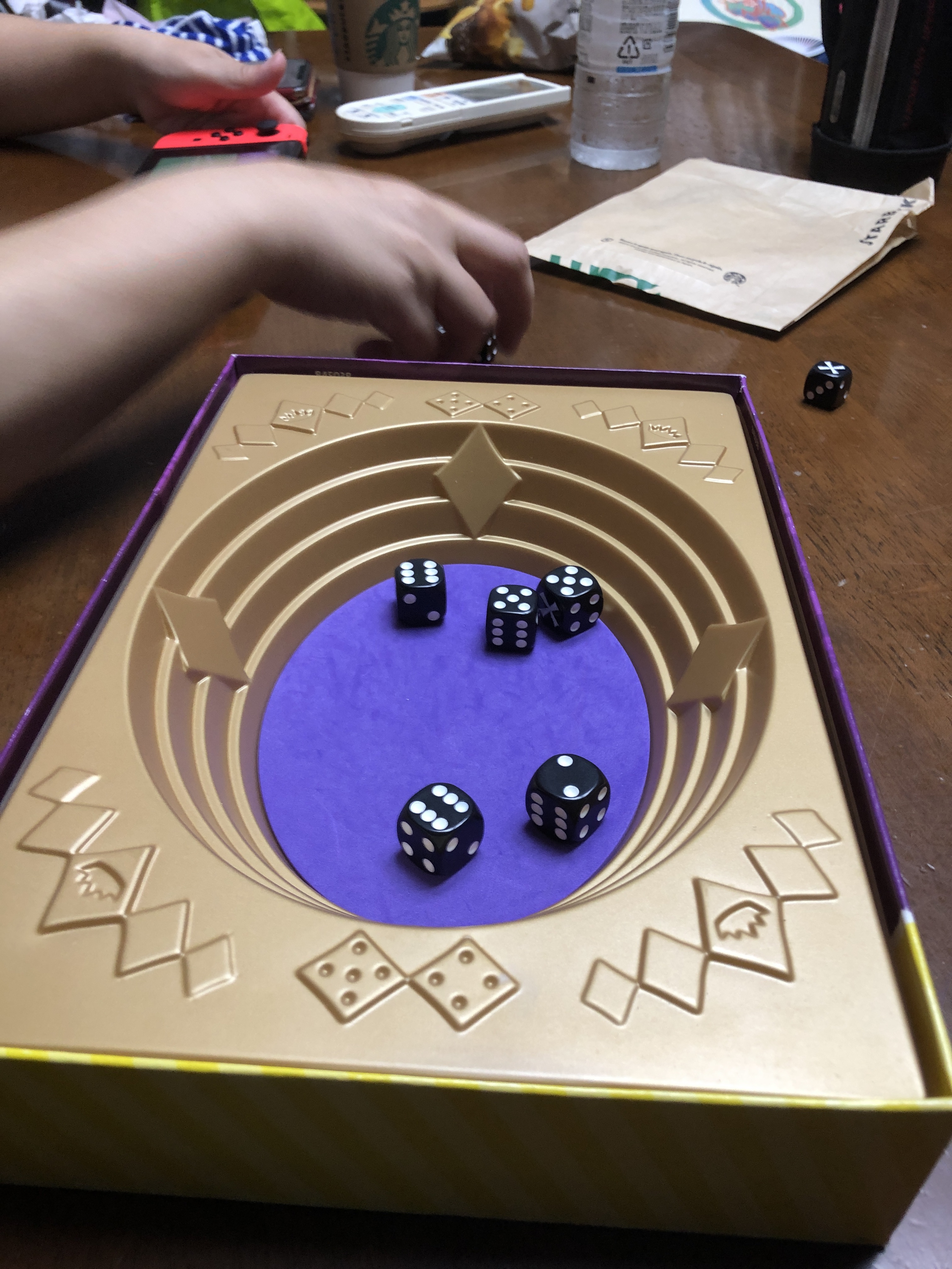 ストライク ／ STRIKE